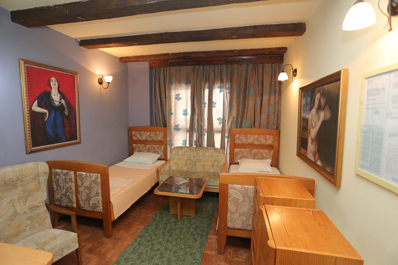 Hotel Konak Tammy Platicevo - Šabac Habitación foto