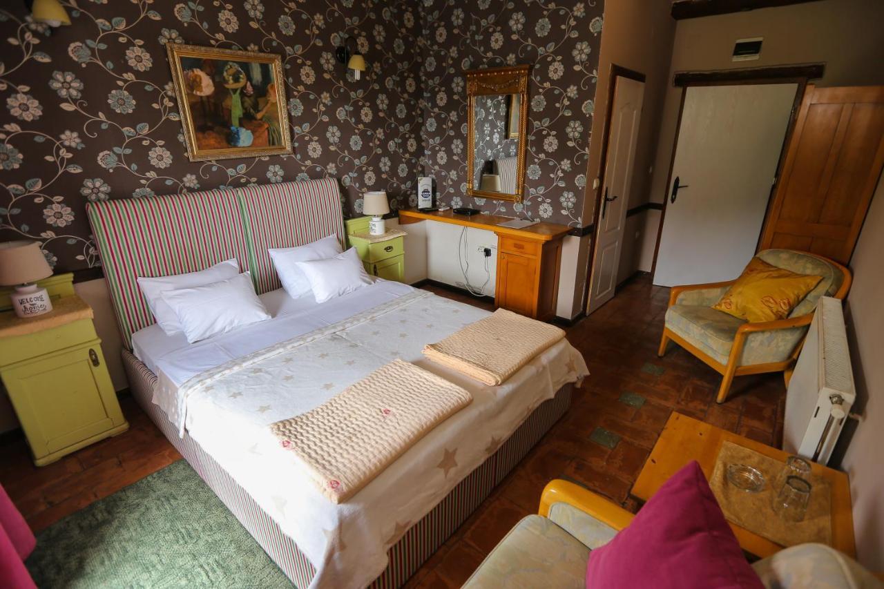 Hotel Konak Tammy Platicevo - Šabac Exterior foto