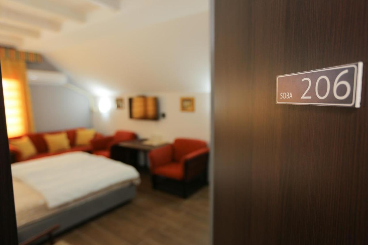 Hotel Konak Tammy Platicevo - Šabac Exterior foto